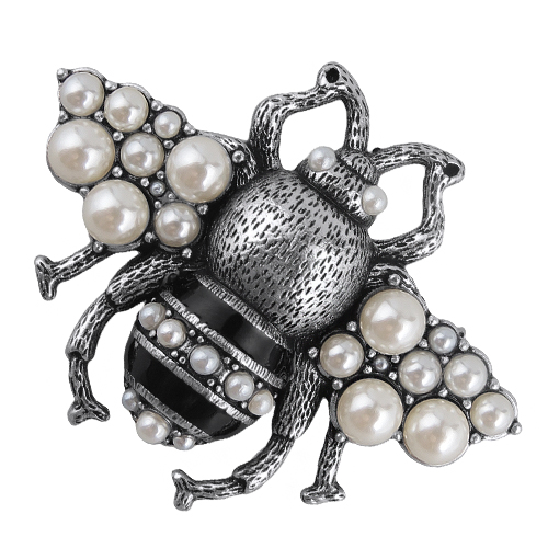 Брошь (Майорка белая, эмаль черная; покрытие античное серебро)