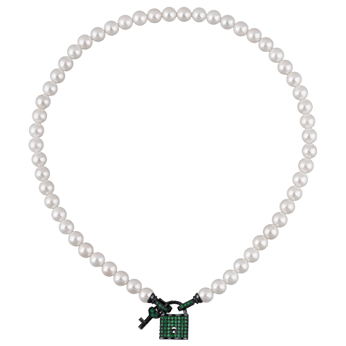Колье (Майорка белая 8мм, фианит зеленый; покрытие черный родий) 45см